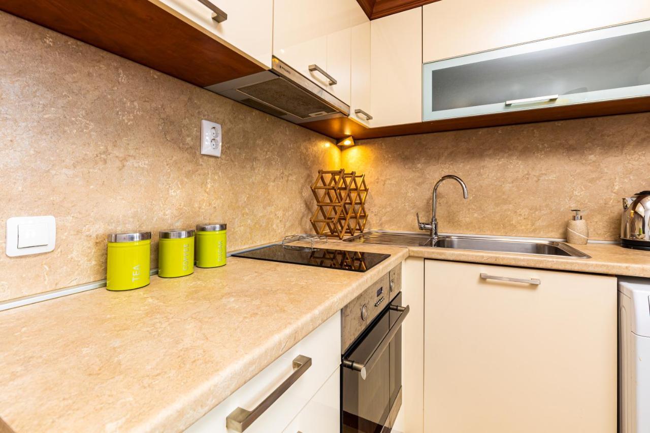 The Walnut 2Bd Apartment Plovdiv Exterior foto